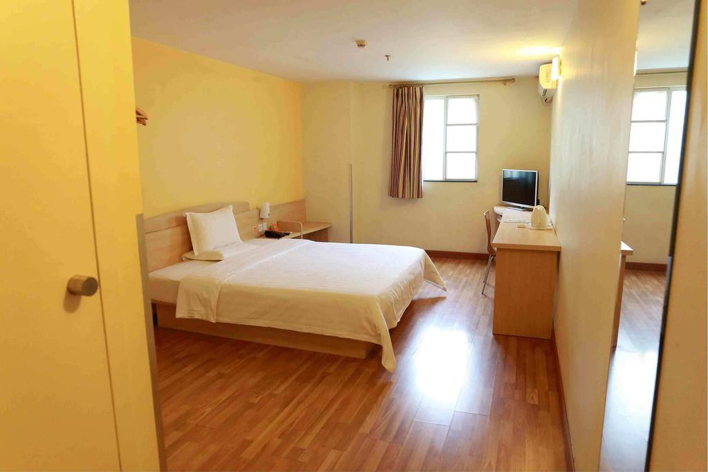 7Days Inn Dalian Wafangdian Railway Station Стая снимка